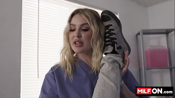 Hot big booty busty blondes sucking and fucking huge dick – Jenna Starr, Melony Melons, Roman Todd