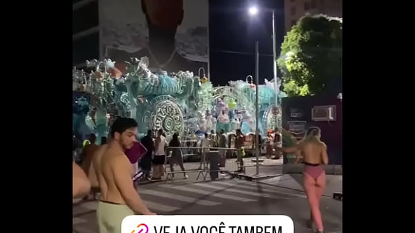 Sendo reconhecida aonde passa