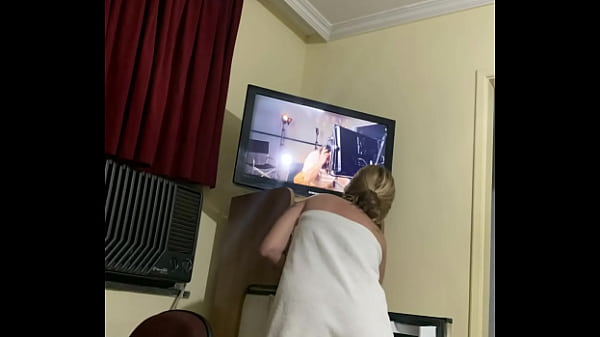 Vazou na net! Loira casada corinthiana perde o telefone e vídeos íntimos caem na net