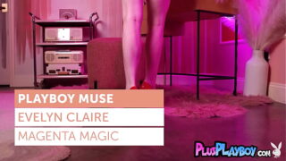 Sweet Evelyn Claire exposing sexy body and babe enjoyed sexy posing session