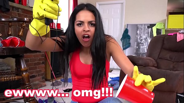 BANGBROS – Latin Housekeeper Vienna Black Accepts My Indecent Proposal