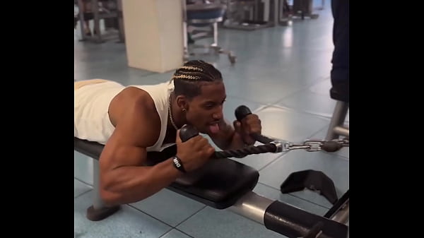 Entrenando pa cuando estrene “Tussy Pussy”