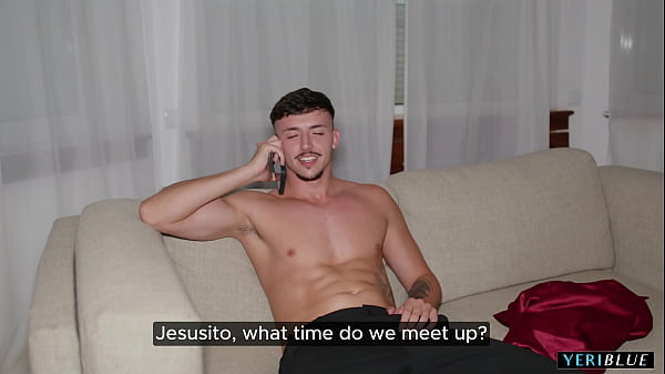 Se folla a su hermanastro antes de que se vaya de fiesta con sus amigos – Sara Retali