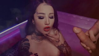 Gothic Babe Cassidy Luxe Stretches Pussy For Hardcore Sex