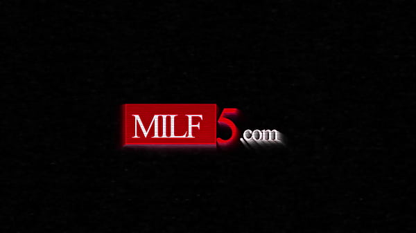 MILF Bambi Blitz Reads Fortunes While Making Any Man She Rides The Luciest Man Alive | MILF5