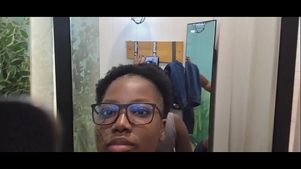 I Knew What I Had To Do After Using His Card At The Mall Got On My Knees And Suck His Cock Bareback – Jhodez1